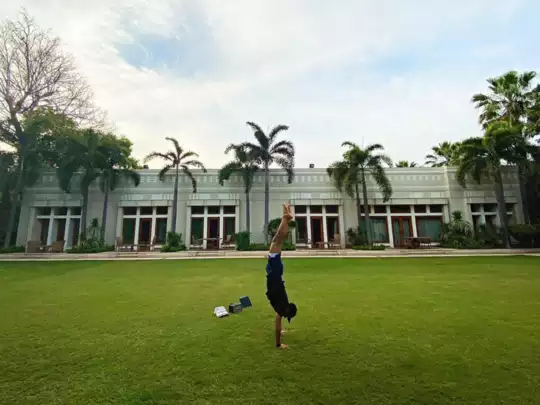 इतना बड़ा है सोनम कपूर का घर इतना बड़ा है सोनम कपूर का घर